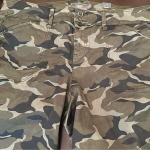 Torrid Camouflage Twill Aviator Crop Pants size 18